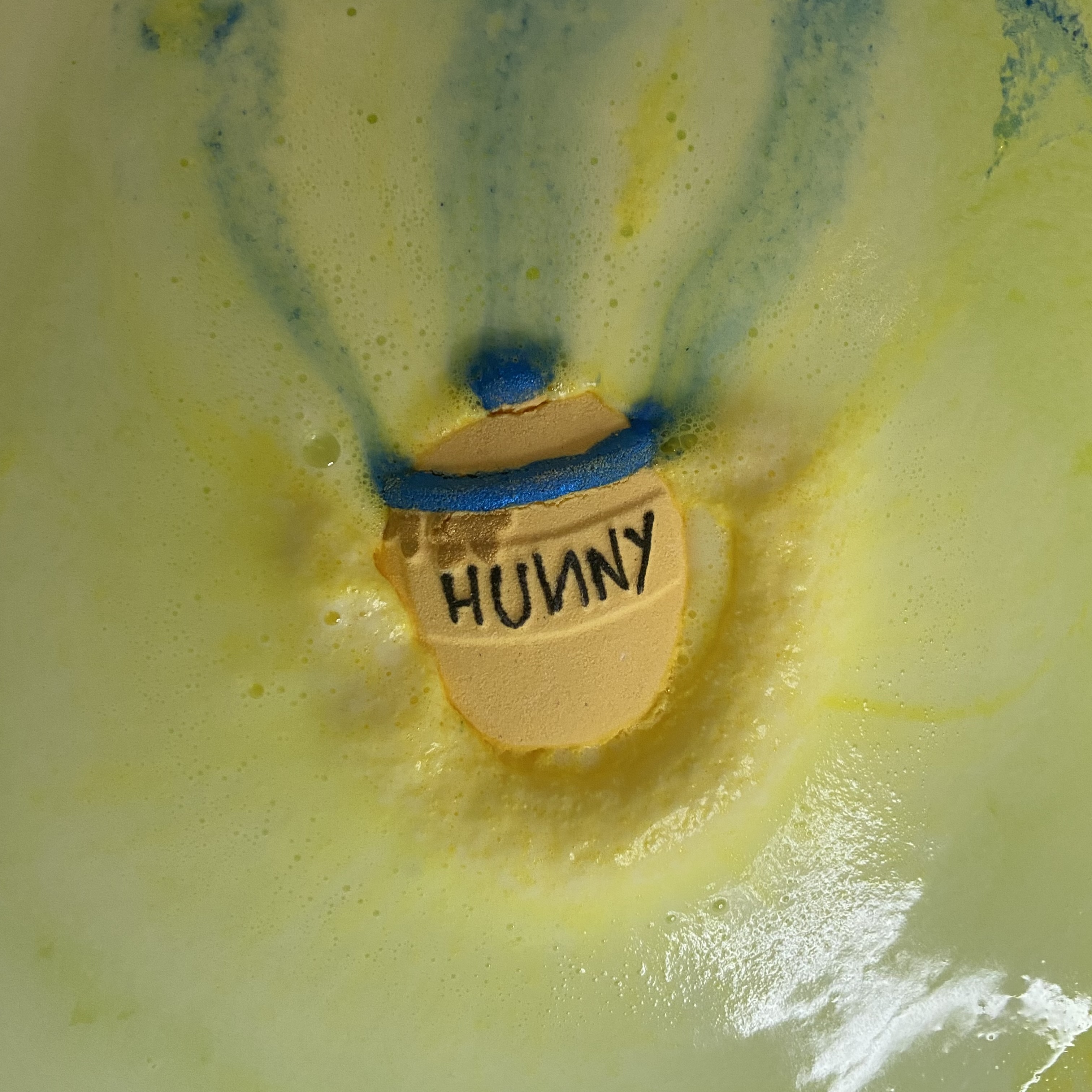 Hunny Pot Bath Bomb